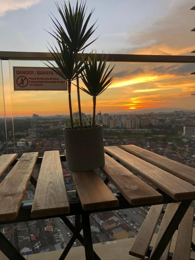 Ksl City Mall 7-10pax -2bedroom-netflix-smart Tv65inch Apartment *